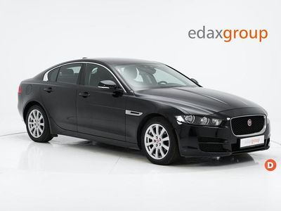 Usado Jaguar XE 180 HP (132 kW) 2017 Preto Sedan