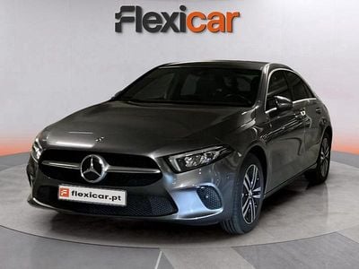 Cinza Usado 2020 Mercedes A250 Style | € 23.990 (Preço justo)