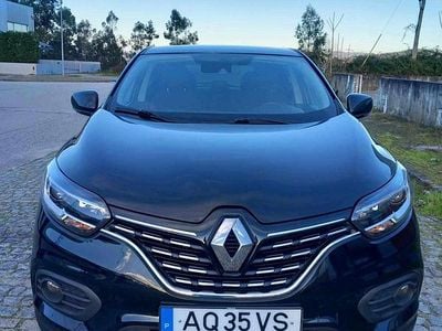 Usado Renault Kadjar 140 HP (102 kW) 2022 Preto SUV