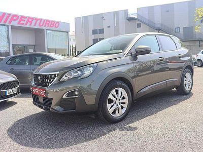 Usado Peugeot 3008 130 HP (95 kW) 2019 Antracite SUV