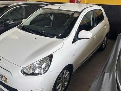Branco Usado 2014 Mitsubishi Space Star Citadino | € 7.500