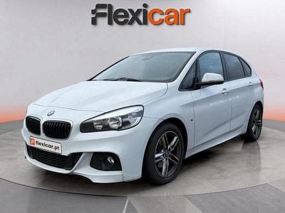 Branco Usado 2015 BMW 216 Active Tourer Sport Line Monovolume | € 13.890 (Preço justo)