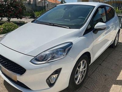 Usado Ford Fiesta 86 HP (63 kW) 2018 Sedan