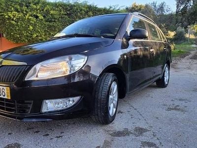 Preto Usado 2013 Skoda Fabia Carrinha | € 5.250 (Preço justo)