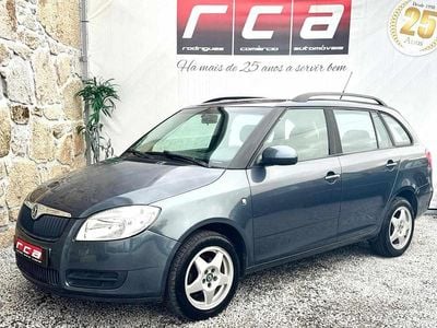 Usado Skoda Fabia Active 80 HP (58 kW) 2009 Cinza Carrinha