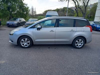 usado Peugeot 5008 1.6 HDI 7 LUGARES