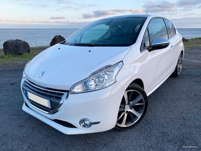 usado Peugeot 208 Diesel 115CV look GTI caixa 6 velocidades