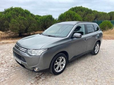 Cinzento Usado 2013 Mitsubishi Outlander SUV | € 14.500