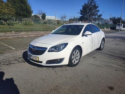 Usado 2015 Opel Insignia Sedan | € 10.000