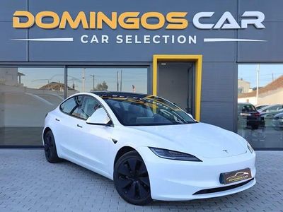 Branco Usado 2023 Tesla Model 3 Standard Range Plus Sedan | € 37.500