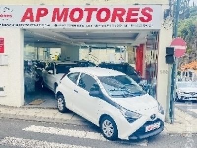 usado Toyota Aygo X-PLAY 1.0 Gasolina