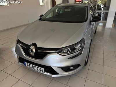 Cinza Usado 2020 Renault Mégane IV LIMITED Carrinha | € 16.750 (Preço justo)
