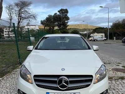 Usado Mercedes A200 136 HP (100 kW) 2014 Branco Citadino