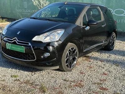 Preto Usado 2016 DS Automobiles DS3 Cabriolet Connected Chic Cabrios | € 12.500
