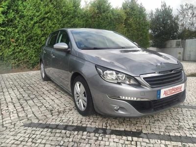 Cinzento Usado 2016 Peugeot 308 Allure Citadino | € 13.900 (Preço justo)