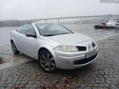 Usado Renault Mégane Coupé 109 HP (80 kW) 2008 Cinza Coupé