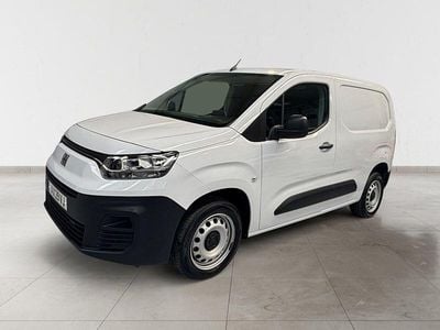 Branco Usado 2023 Fiat Doblò Monovolume | € 17.690 (Preço justo)