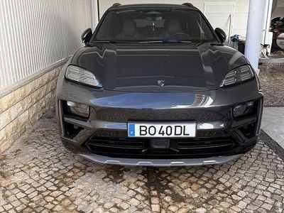Usado 2024 Porsche Macan Turbo SUV | € 115.000