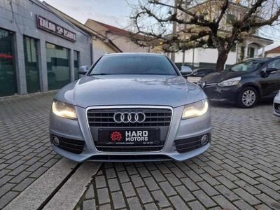 Cinzento Usado 2009 Audi A4 | € 11.500