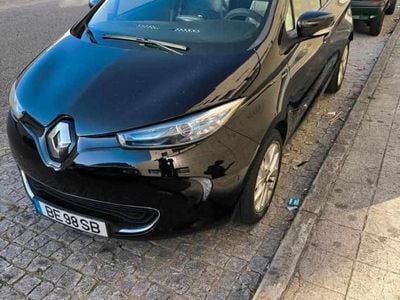 Usado Renault Zoe 80 kW (109 HP) 2019 Preto Citadino