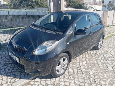 Usado Toyota Yaris 69 HP (50 kW) 2010 Preto Citadino