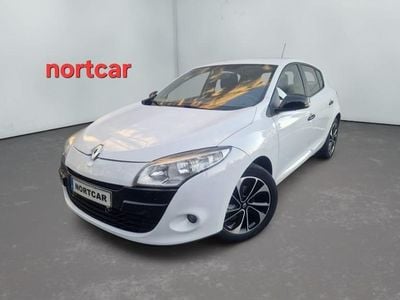 Branco Usado 2011 Renault Mégane III Dynamique | € 6.250 (Bom preço)