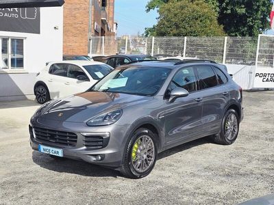 Porsche Cayenne S E-Hybrid