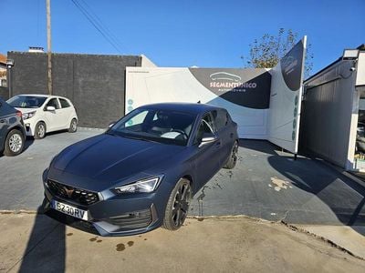 Cinzento Usado 2022 Cupra Leon | € 27.990 (Preço justo)