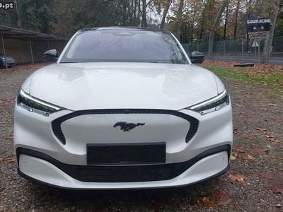 Branco Usado 2024 Ford Mustang Sedan | € 38.900