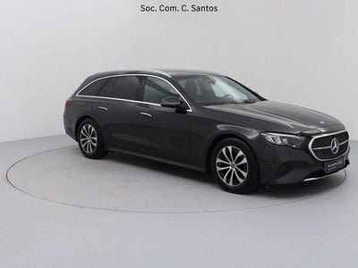Usado Mercedes E220 Avantgarde 197 HP (144 kW) 2024 Cinza Carrinha