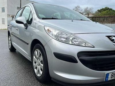 Usado 2008 Peugeot 207 Sedan | € 4.000 (Preço justo)