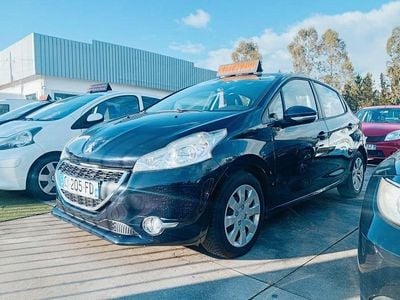 Usado Peugeot 208 75 HP (55 kW) 2013 Citadino