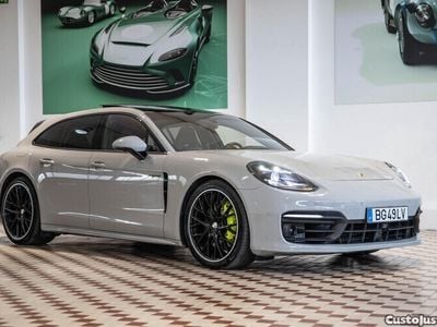 Porsche Panamera 4
