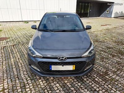 usado Hyundai i20 1.1 CRDI Comfort + Pack Look + JLL16