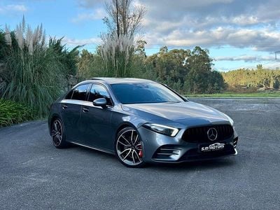 Cinza Usado 2020 Mercedes A35 AMG AMG Sedan | € 43.000