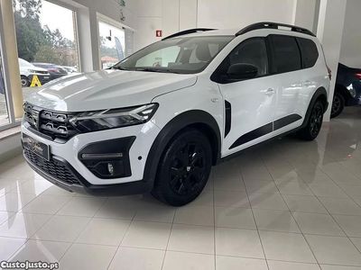 Branco Usado 2022 Dacia Jogger Extreme Monovolume | € 14.900