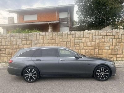 Usado 2019 Mercedes E300 Sedan | € 25.980 (Preço elevado)