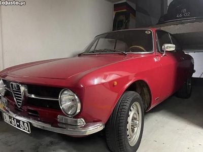 Vermelho Usado 1980 Alfa Romeo GT Junior | € 32.000