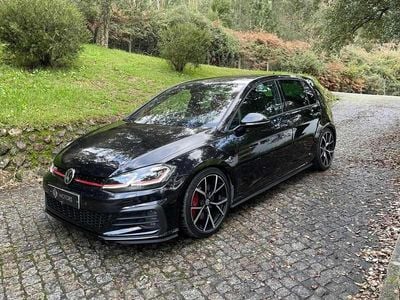 Preto Usado 2018 VW Golf VII GTI | € 26.750 (Preço justo)