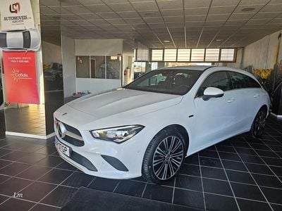Usado Mercedes CLA250e Shooting Brake Progressive 218 HP (160 kW) 2020 Branco Carrinha