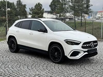 Branco Usado 2024 Mercedes GLA250 AMG line SUV | € 48.950 (Preço elevado)