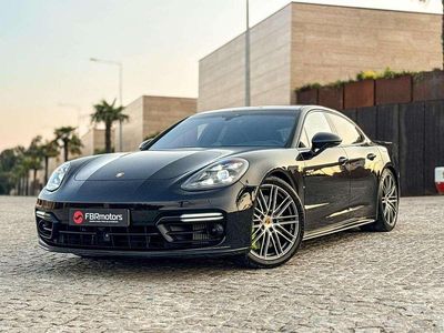 Usado Porsche Panamera 680 HP (500 kW) 2019 Preto Sedan