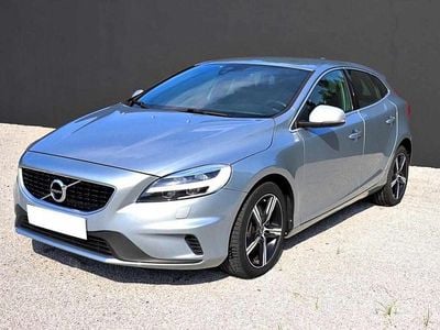 Cinzento Usado 2017 Volvo V40 Citadino | € 17.750 (Preço elevado)