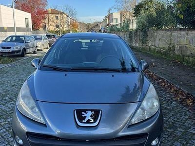 Usado 2011 Peugeot 207 Sedan | € 4.700 (Preço justo)