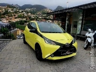 usado Toyota Aygo 1.0 X-PLAY Gasolina