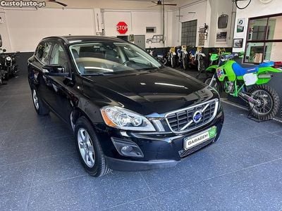 Usado Volvo XC60 Momentum 163 HP (119 kW) 2010 Preto SUV