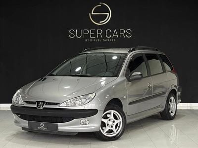 Usado Peugeot 206 60 HP (44 kW) 2004 Cinzento Carrinha