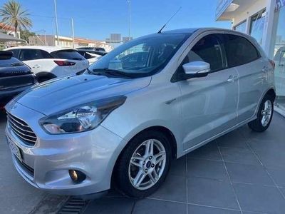 Cinzento Usado 2017 Ford Ka Plus Ultimate Citadino | € 11.900