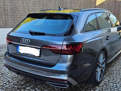 Cinzento Usado 2023 Audi A4 Carrinha | € 54.000
