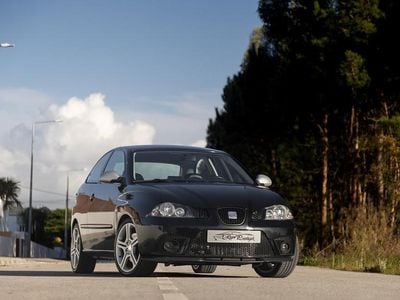 Usado Seat Ibiza 130 HP (95 kW) 2007 Preto Citadino
